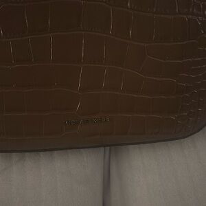 Michael Kors Kensington Lg Crossbody Bag